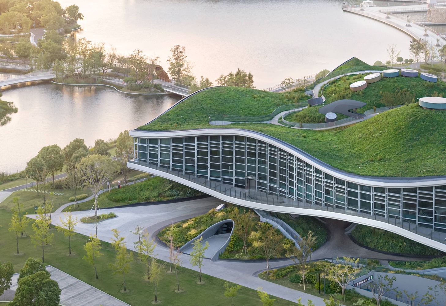 wave-cube-scenic-architecture-office_17.jpg
